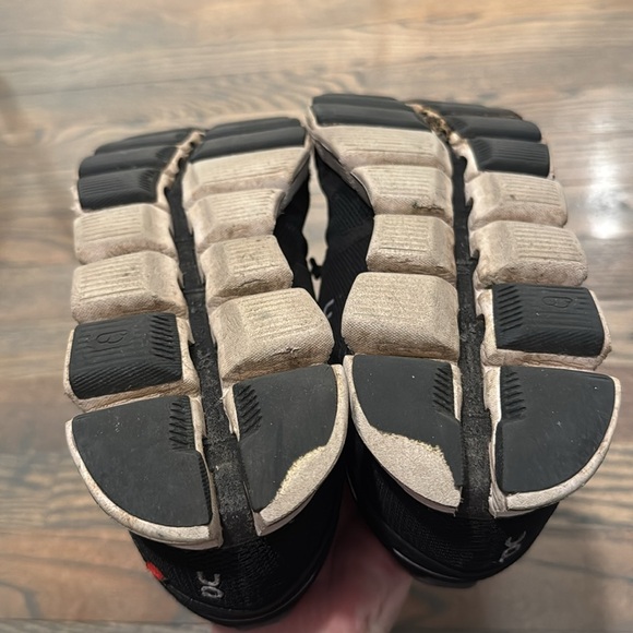 On cloud sneakers W7.5 - Picture 4 of 4